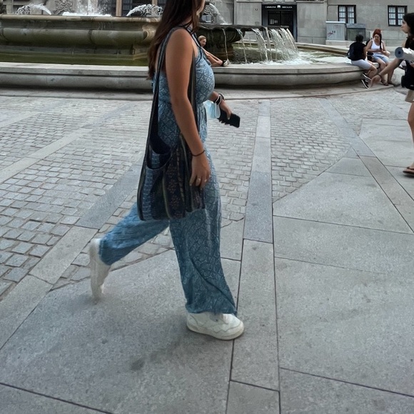 Blue patterned romper - Picture 2 of 8